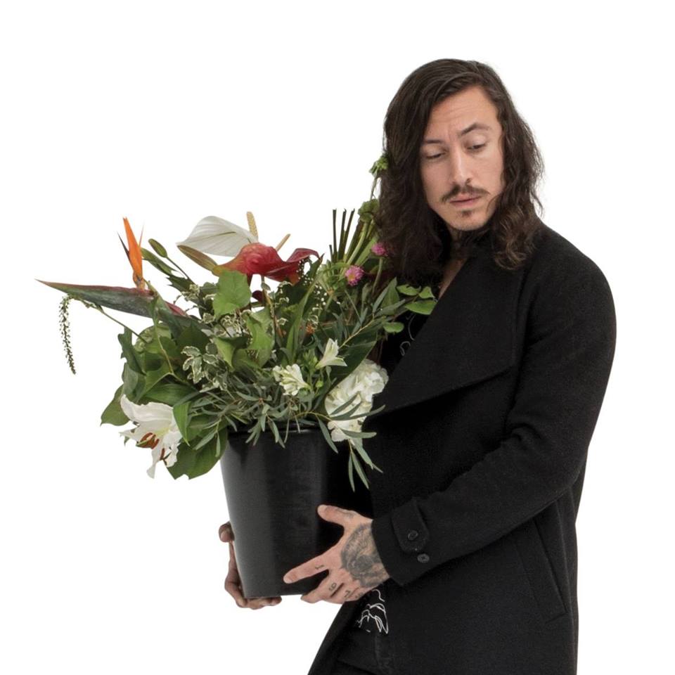 Review: Noah Gundersen’s ‘White Noise’ lacks poetry, depth of previous work