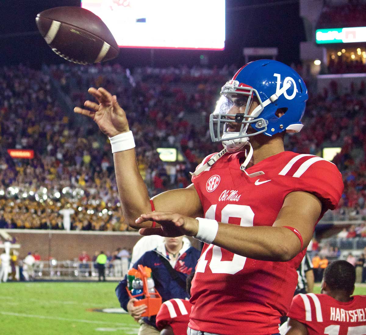 JUCO transfer Jordan Ta’amu ready to step into Shea Patterson’s shoes