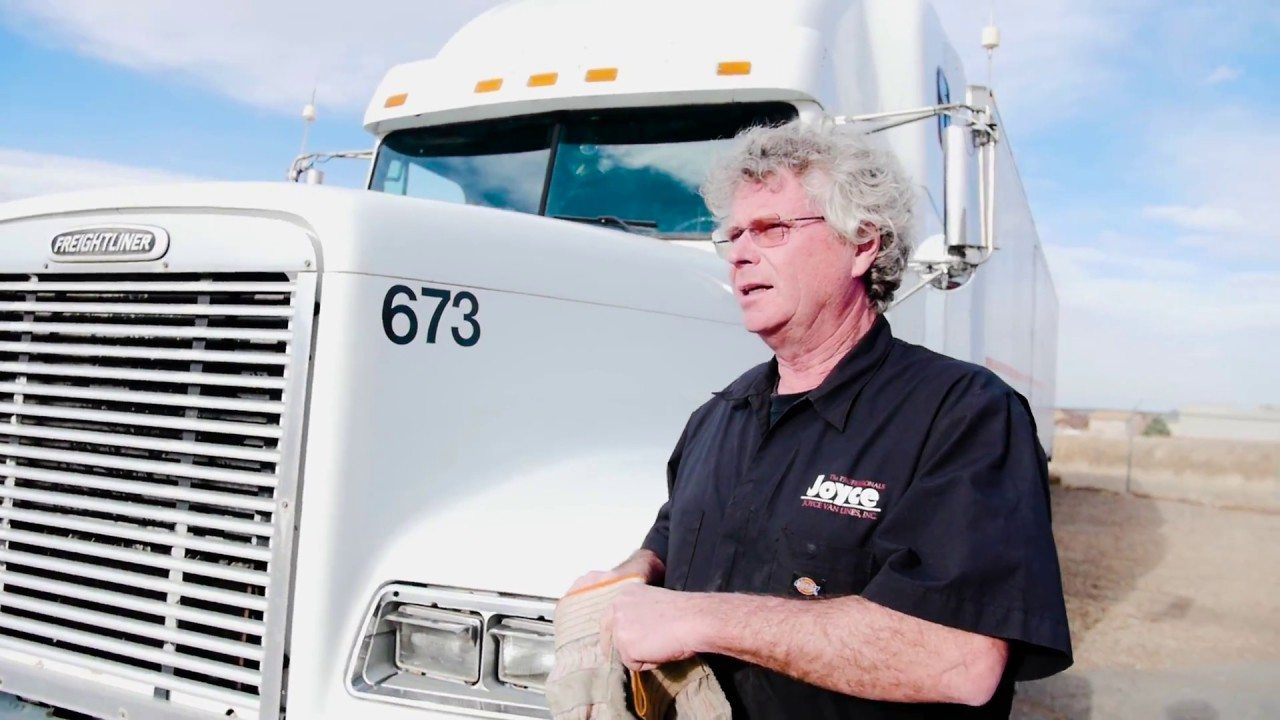 Finn Murphy to help commemorate 20 years of Thacker Mountain Radio