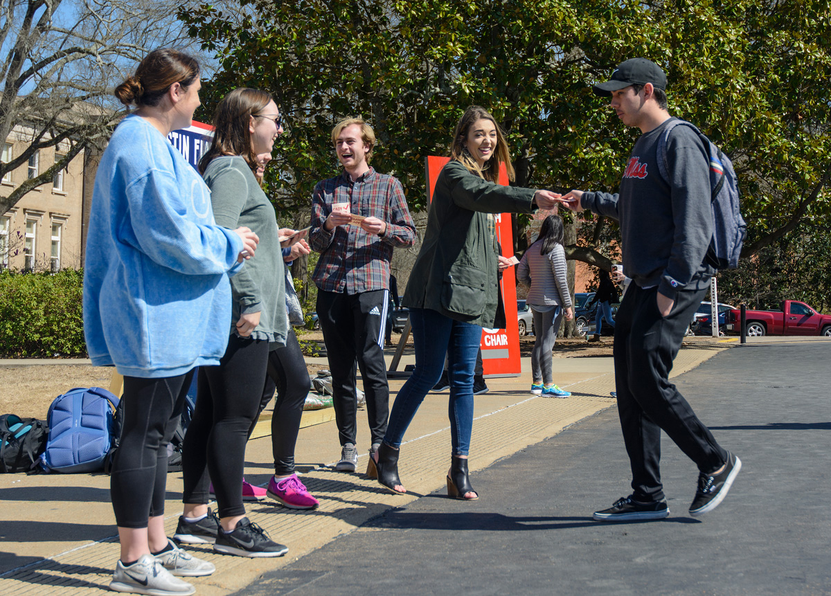 ASB holds runoff for president, secretary today