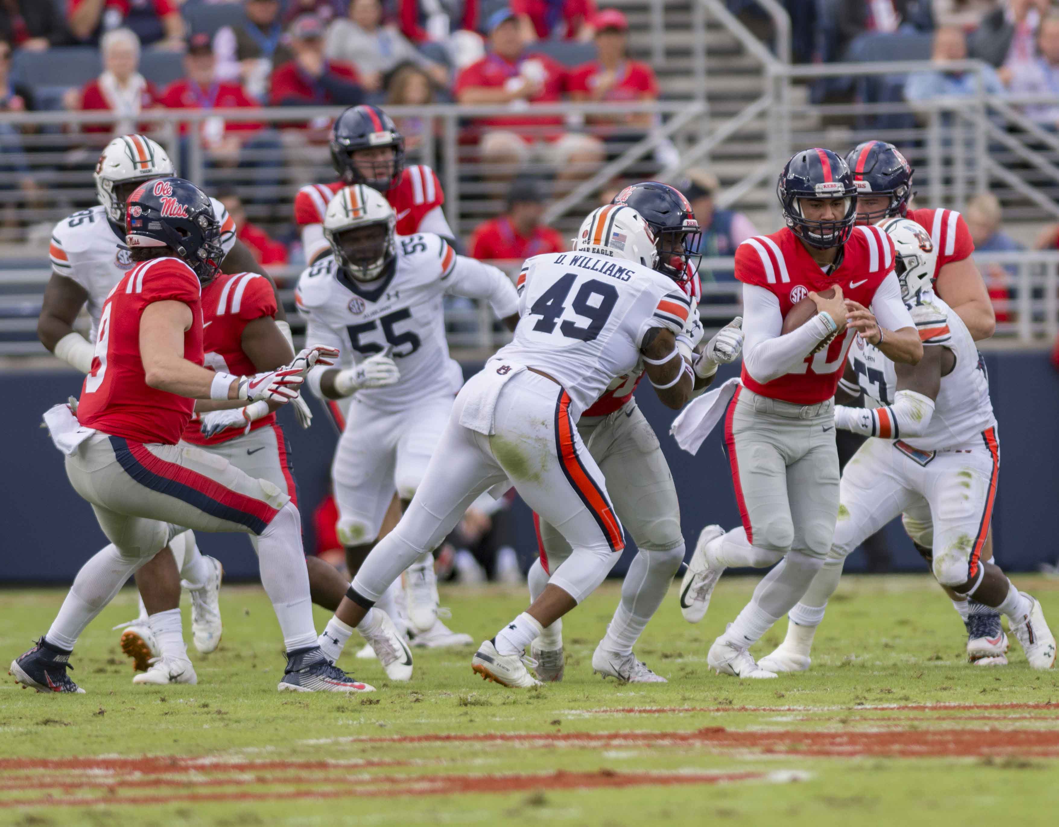 GALLERY: Ole Miss falls to Auburn 31-16 at Vaught-Hemingway