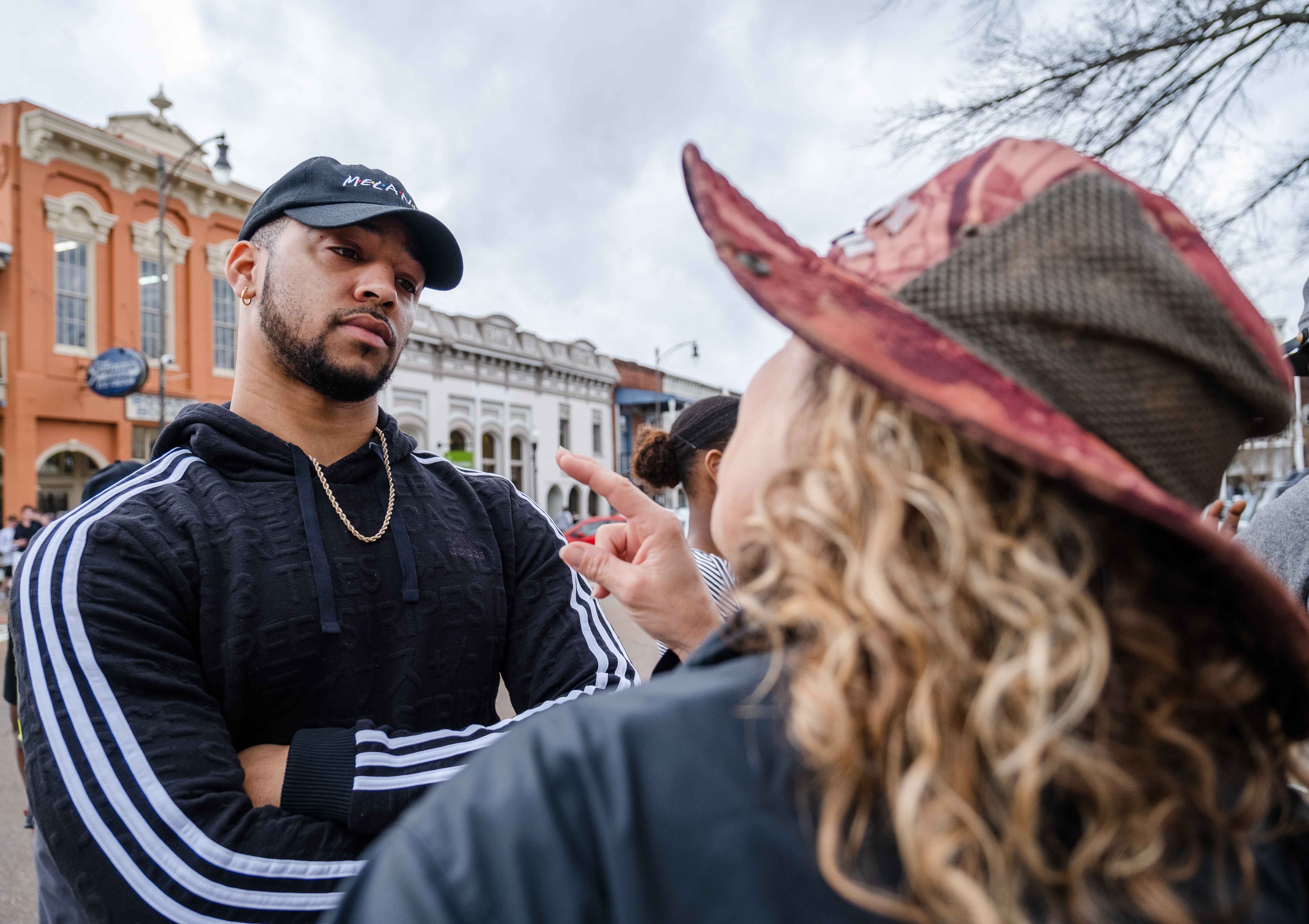 The space in between: Finding common ground at the Confederate rally