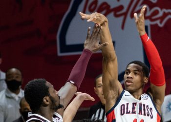 Ole Miss falls to Georgia, 71-61