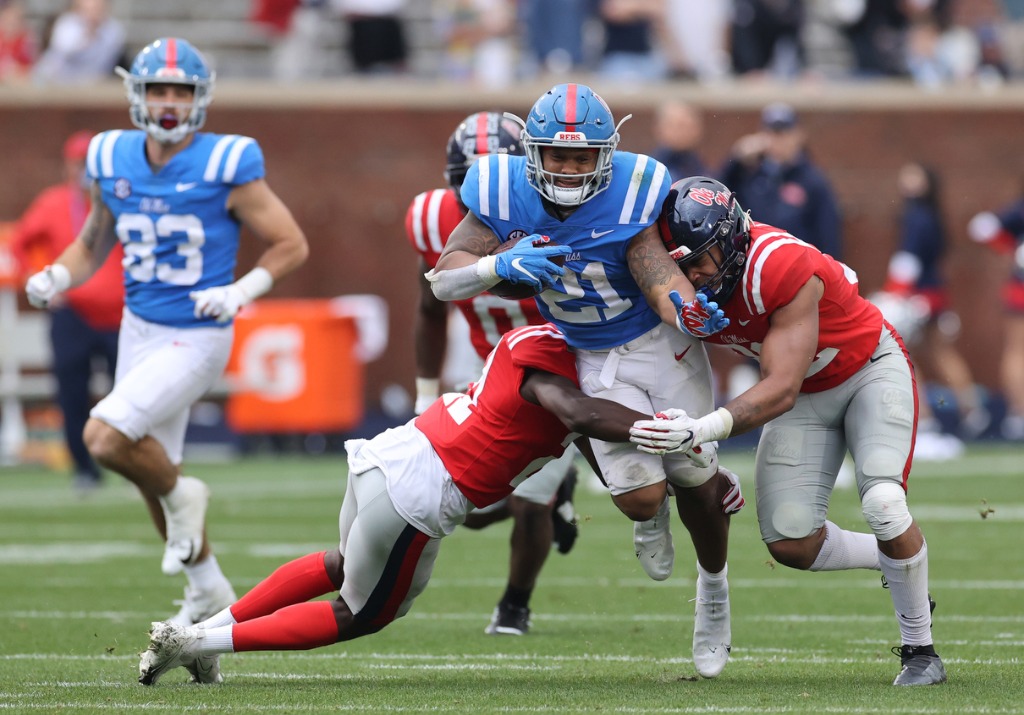 Ole Miss RB Snoop Conner declares for 2022 NFL Draft