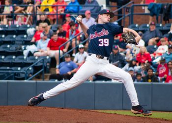 Baseball looks for strong ending to autumn against Memphis