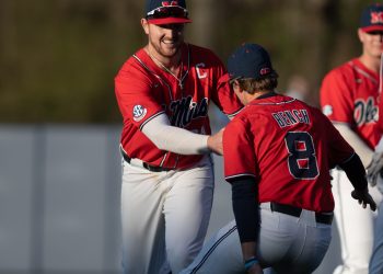 Rebels bounce back to win thriller over Arkansas 2-0, advance to CWS Finals