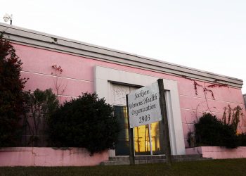 U.S. Supreme Court overturns Roe v. Wade