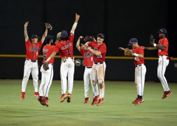 Ole Miss Rebels go 3-0 in Coral Gables Regional