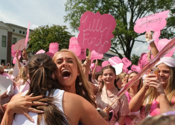 Sororities welcome new wave of freshmen