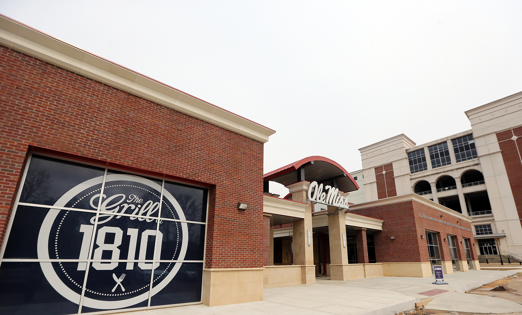 petroleum Udveksle Overveje Score a great meal at the Grill at 1810 - The Daily Mississippian