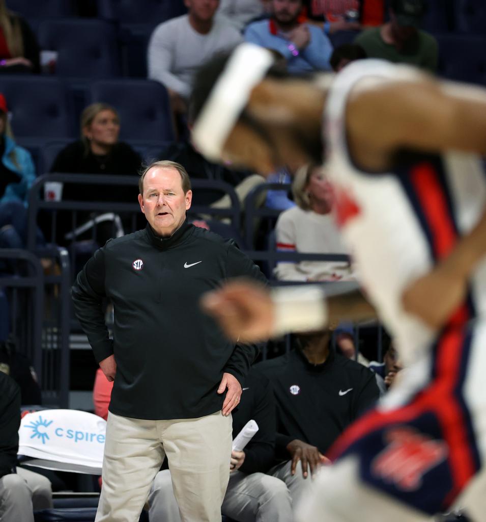 Ole Miss News: Rebels win in recruiting, men's basketball hits