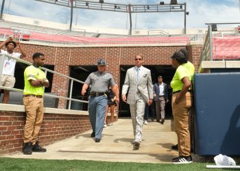 Grove Bowl showcases new talent