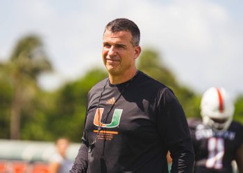 AI gives its thoughts on the Top 25, botches things from top to bottom