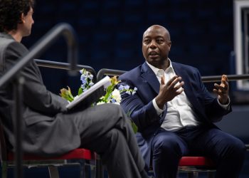 Sen. Tim Scott promotes presidential campaign, conservative values at UM