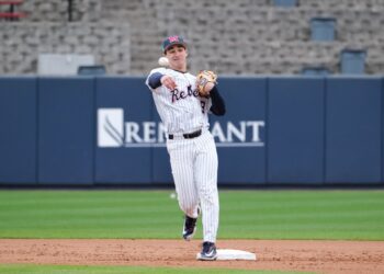 Ole Miss Baseball sweeps Missouri on the road