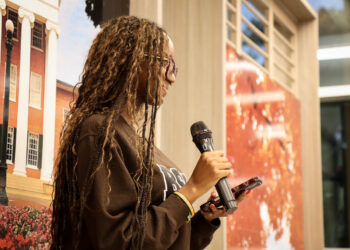 Is this thing on? Department of English presents first open mic night of the semester