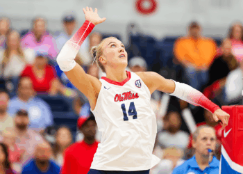 Lady Rebels split South Dakota State University Invitational