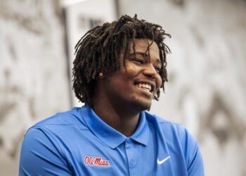 Zxavian Harris embraces blue-collar legacy, dedicates himself to Ole Miss Football