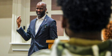 Prepping for Primaries: Pinkins goes independent for 2026 Senate election