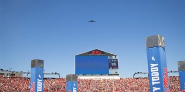 Government shutdown forces cancellation of Ole Miss B-2 Bomber display