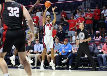 Ole Miss Men’s Basketball ends homestand with two more victories