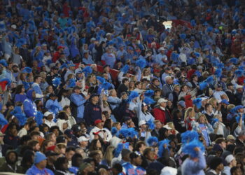 University suggests ways to avoid football ticket scams