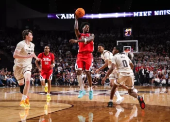 Ole Miss Men’s Basketball continues skid, loses to Texas A&M and Florida