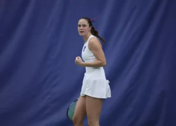 Tennis standouts: Andrea Nova and Pietro Pampanin shine in first weekend of conference play