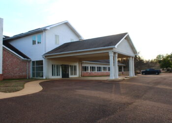 ‘Everyone is your neighbor in a disaster’: Churches step up during crisis