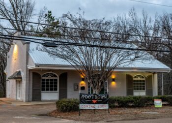 Oxford residents react to new medical marijuana dispensary