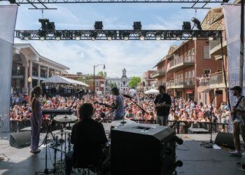 How to maximize your Double Decker Arts Festival experience