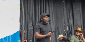 In 300 words or less: micro memoir winners announced at Double Decker