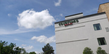 Hotel prices rise as UM students don caps and gowns