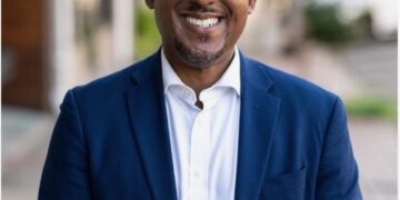 Colom seeks to become first Democratic U.S. senator in Mississippi since 1989