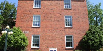 Political science department to be renamed after former Mississippi Governor Ray Mabus