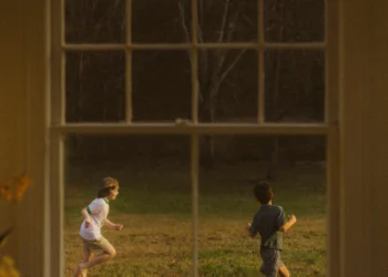 Evolution or stagnation? Noah Kahan can’t decide in ‘The Great Divide’