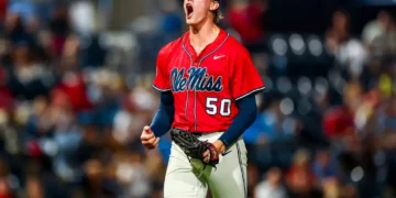 Elliott and Rabe looked poised for the postseason, but Bissetta needs to find his way