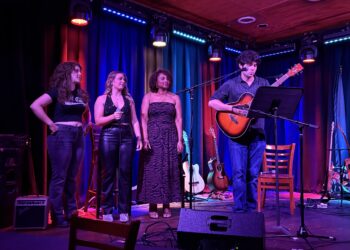 Student songwriters stun at Proud Larry’s showcase