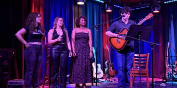 Student songwriters stun at Proud Larry’s showcase