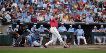 Ole Miss offense struggles to find rhythm against North Carolina