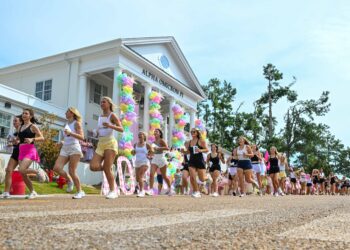 Ole Miss Greek life gains over 3,000 new members