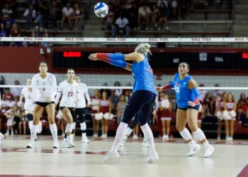 Ole Miss Volleyball sweeps Alabama in first SEC contest