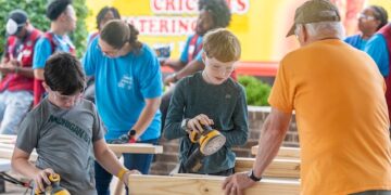 Lowe’s partners with nonprofit to build beds for Lafayette County families