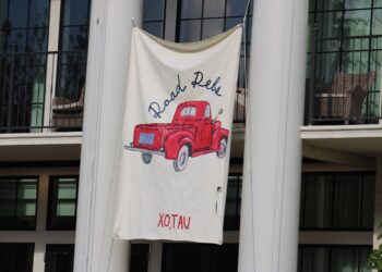 Meet the artists behind Ole Miss sorority banners
