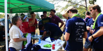 Oxford volunteers revive veterans home grounds