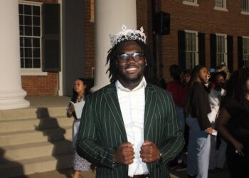 Williams and Huthnance crowned Homecoming King and Queen