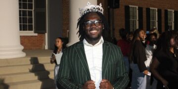 Williams and Huthnance crowned Homecoming King and Queen