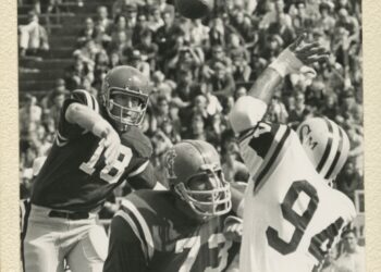Ole Miss Football set to face a Manning for first time since 1997
